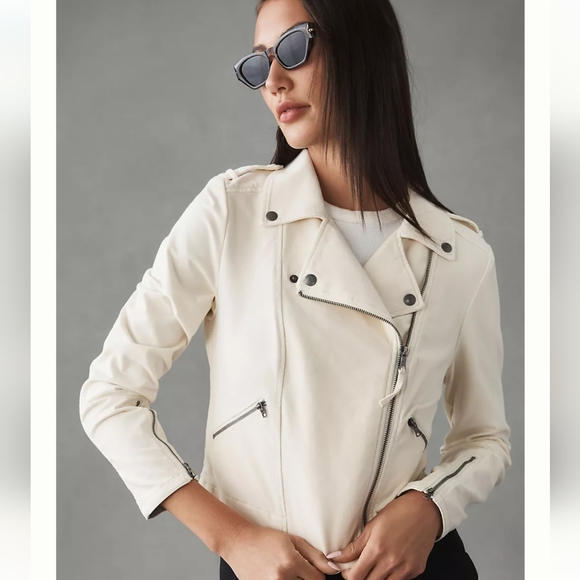 Tahari Jackets & Blazers - Tahari Knit Cream Moto Jacket